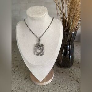 Vintage Silver tone Pendant Necklace